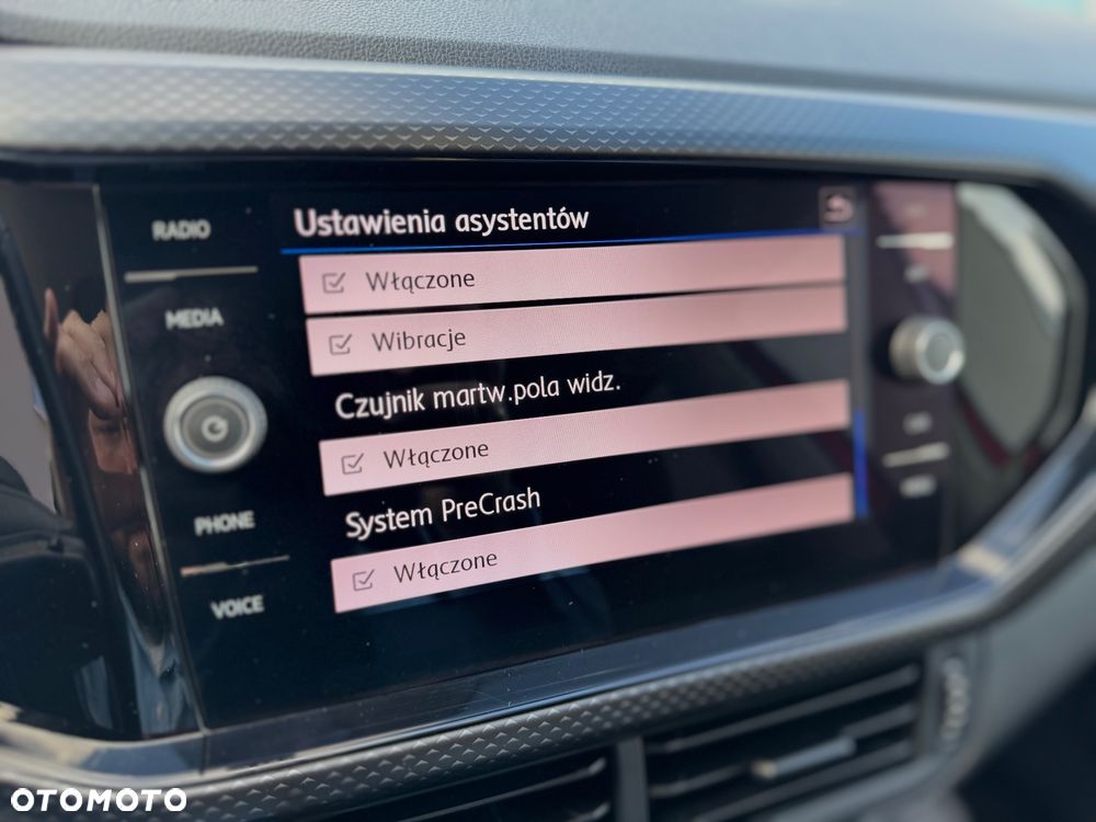 Volkswagen T-Cross - 29