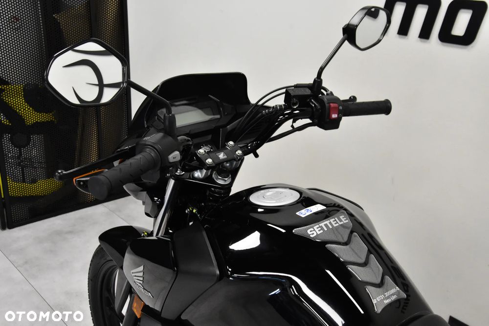 Honda CB - 16