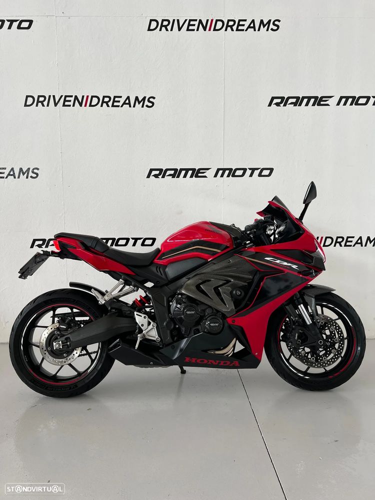 Honda CBR 650R - 2