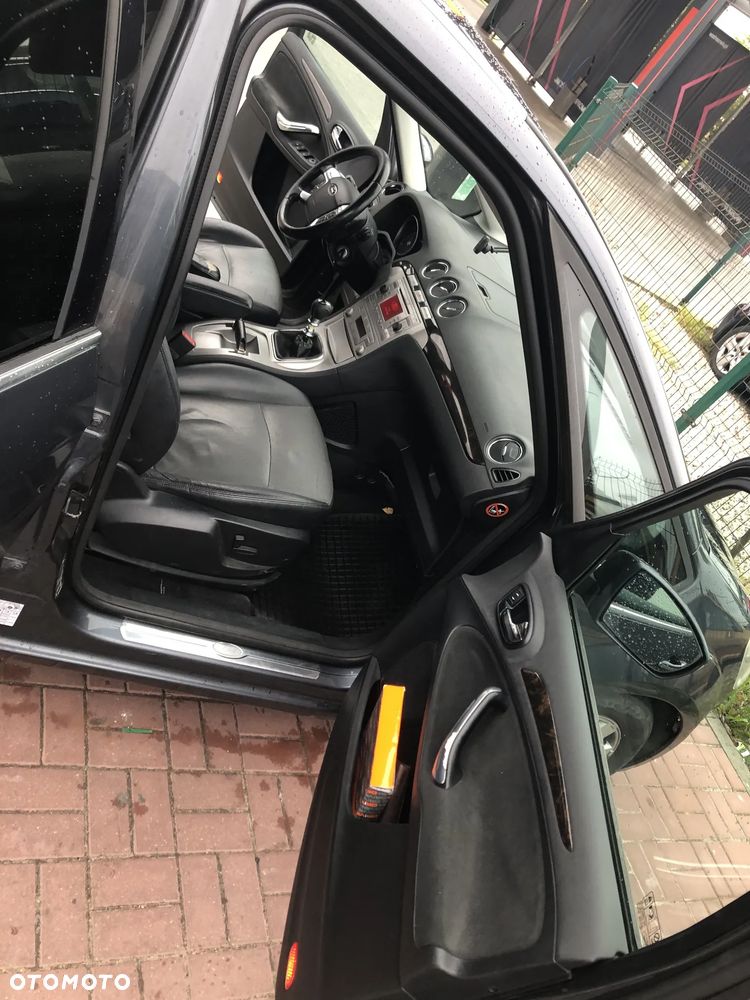 Ford Galaxy 2007 photo 4