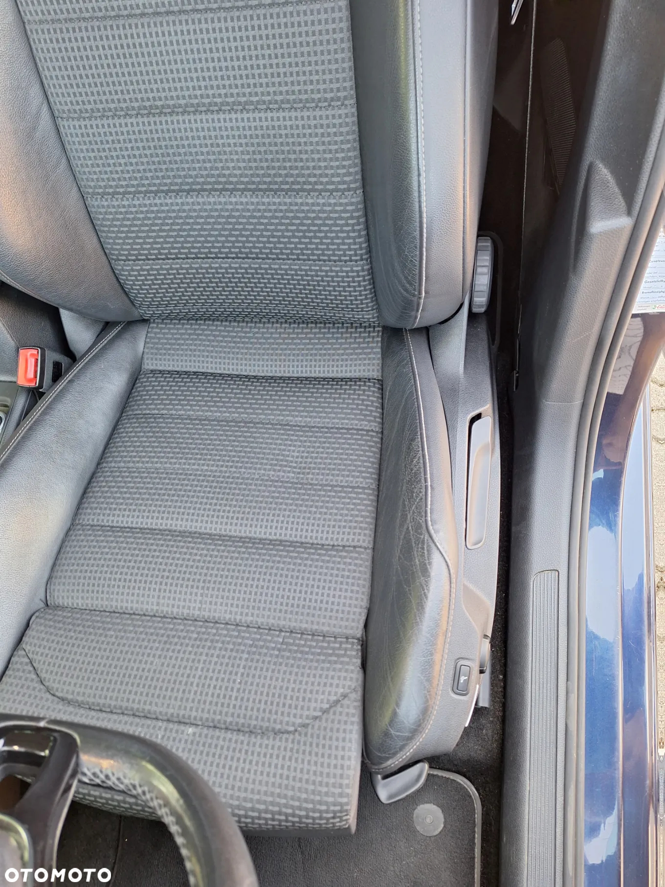 Volkswagen Golf - 16