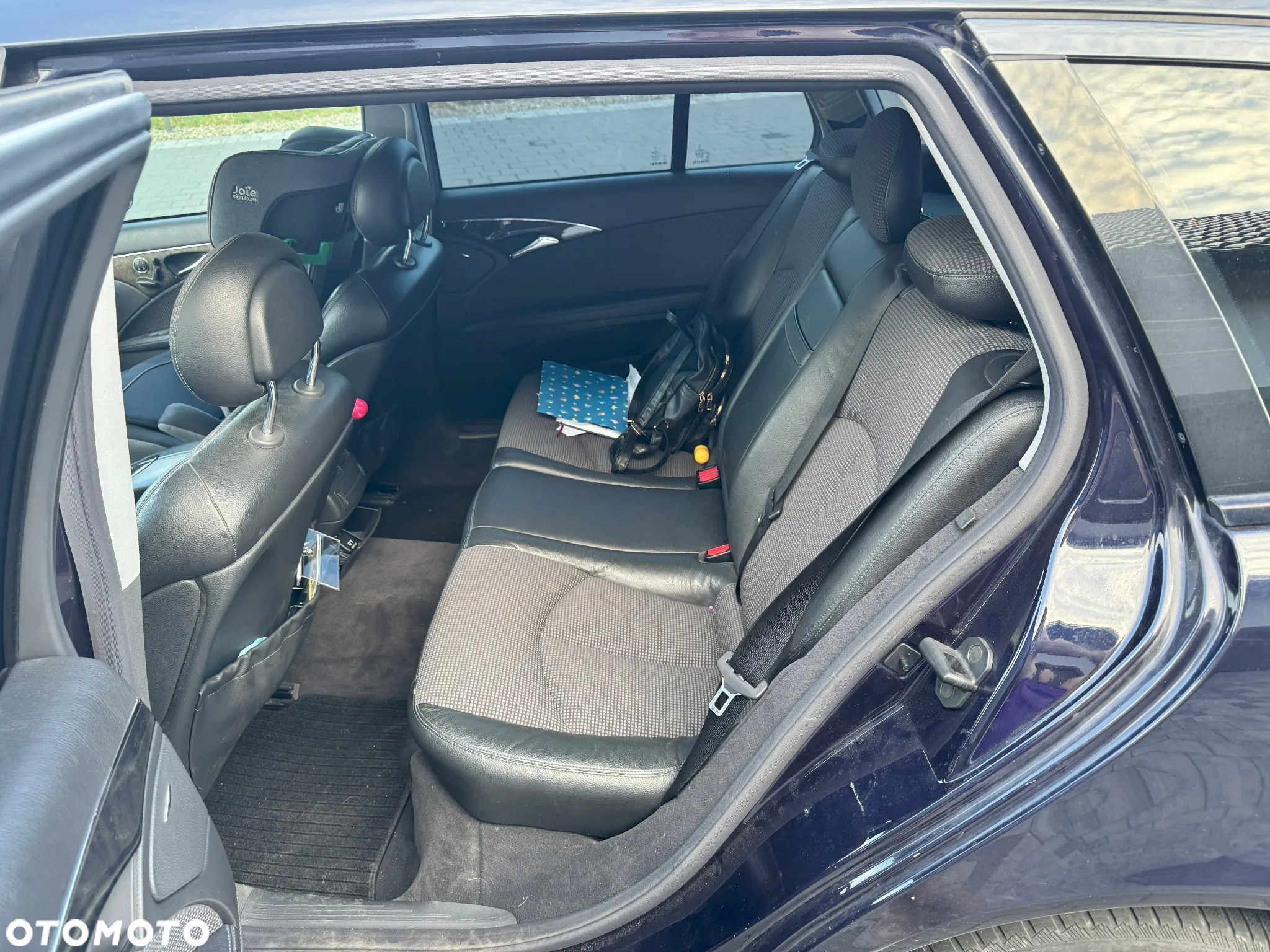 Mercedes-Benz Klasa E 320 CDI T Avantgarde - 7