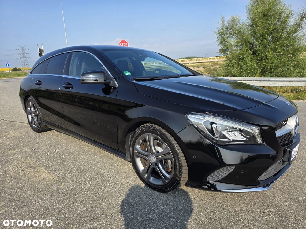 Mercedes-Benz CLA 180 7G-DCT UrbanStyle Edition - 3