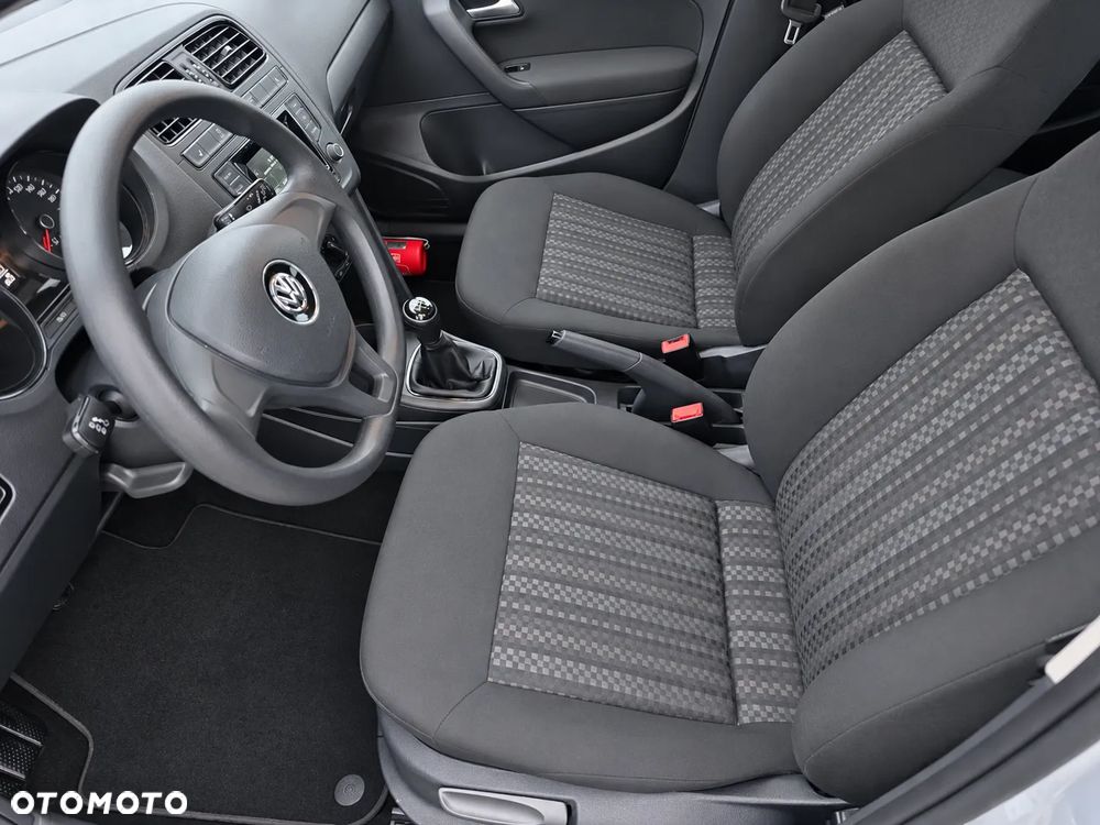 Volkswagen Polo - 9