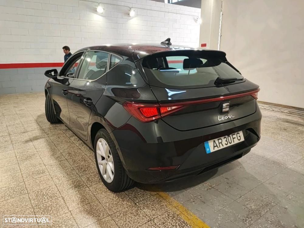 SEAT Leon 2.0 TDI Style — fotografia 3