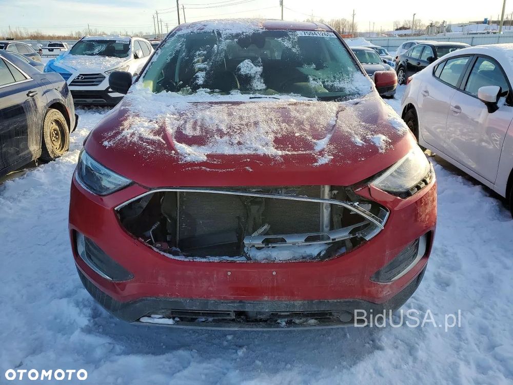 Ford Edge - 5