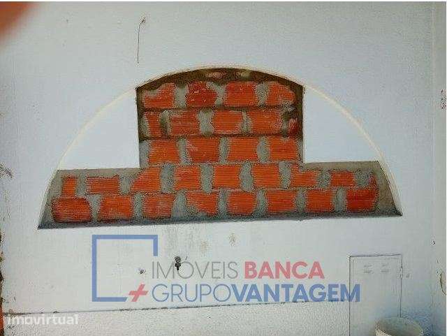 Moradia T3, de 2 pisos, implantada em terreno com 155m², em Elvas - Grande imagem: 5/9