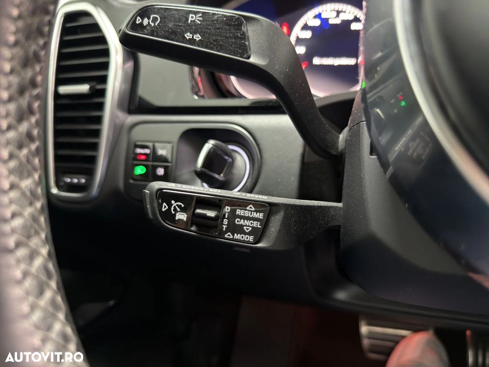 Porsche Cayenne S Tiptronic S Platinum Edition - 20