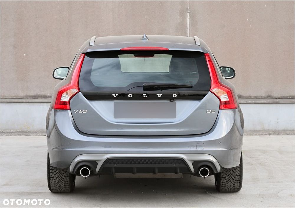 Volvo V60 D5 Geartronic RDesign - 8