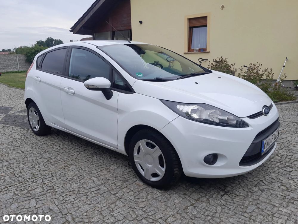 Ford Fiesta 1.25 Celebration - 7