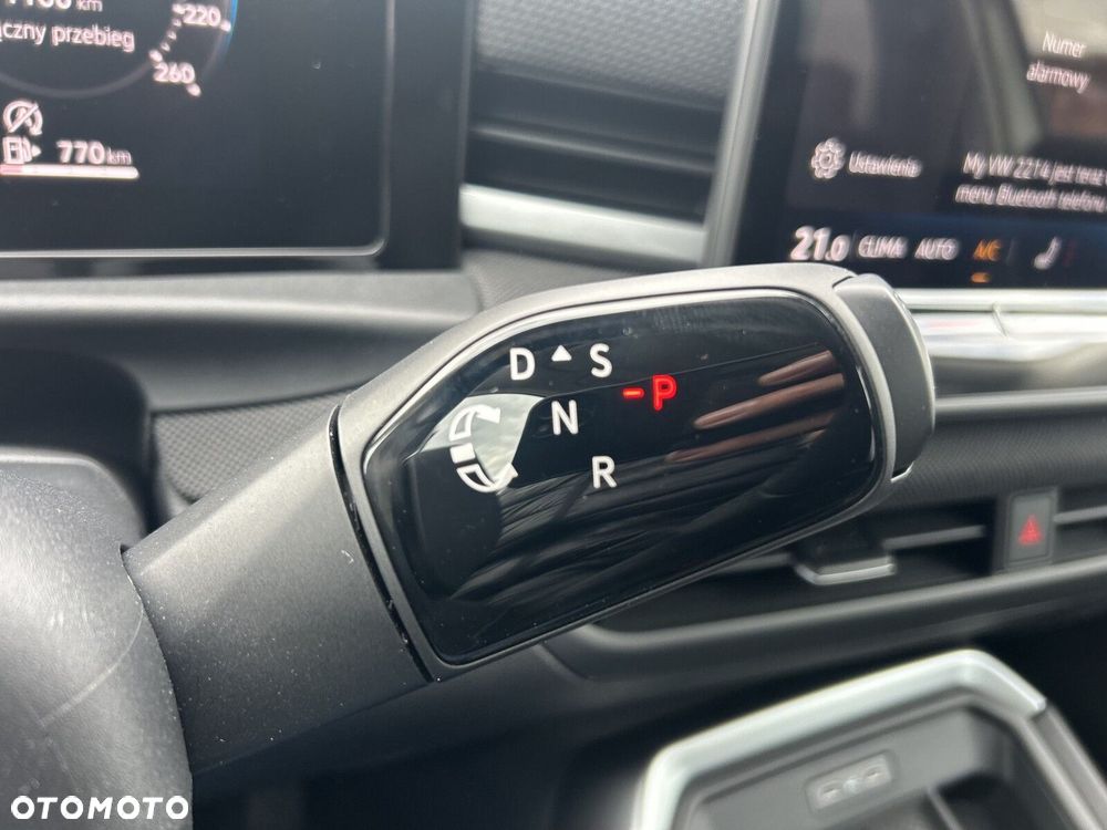 Volkswagen T-Roc 1.5 eTSI Life DSG - 40