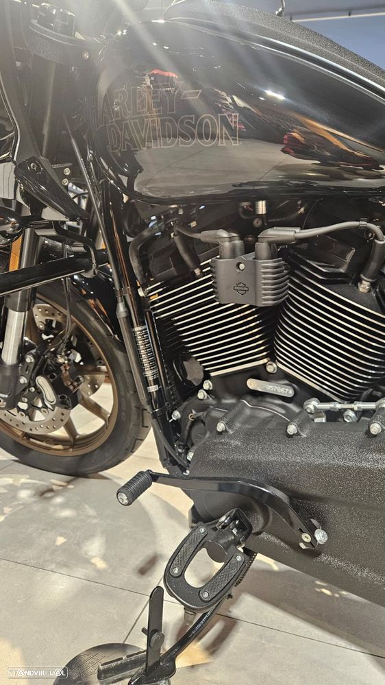 Harley-Davidson Low Rider ST - 4
