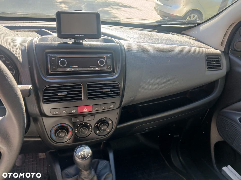 Fiat Doblo - 11