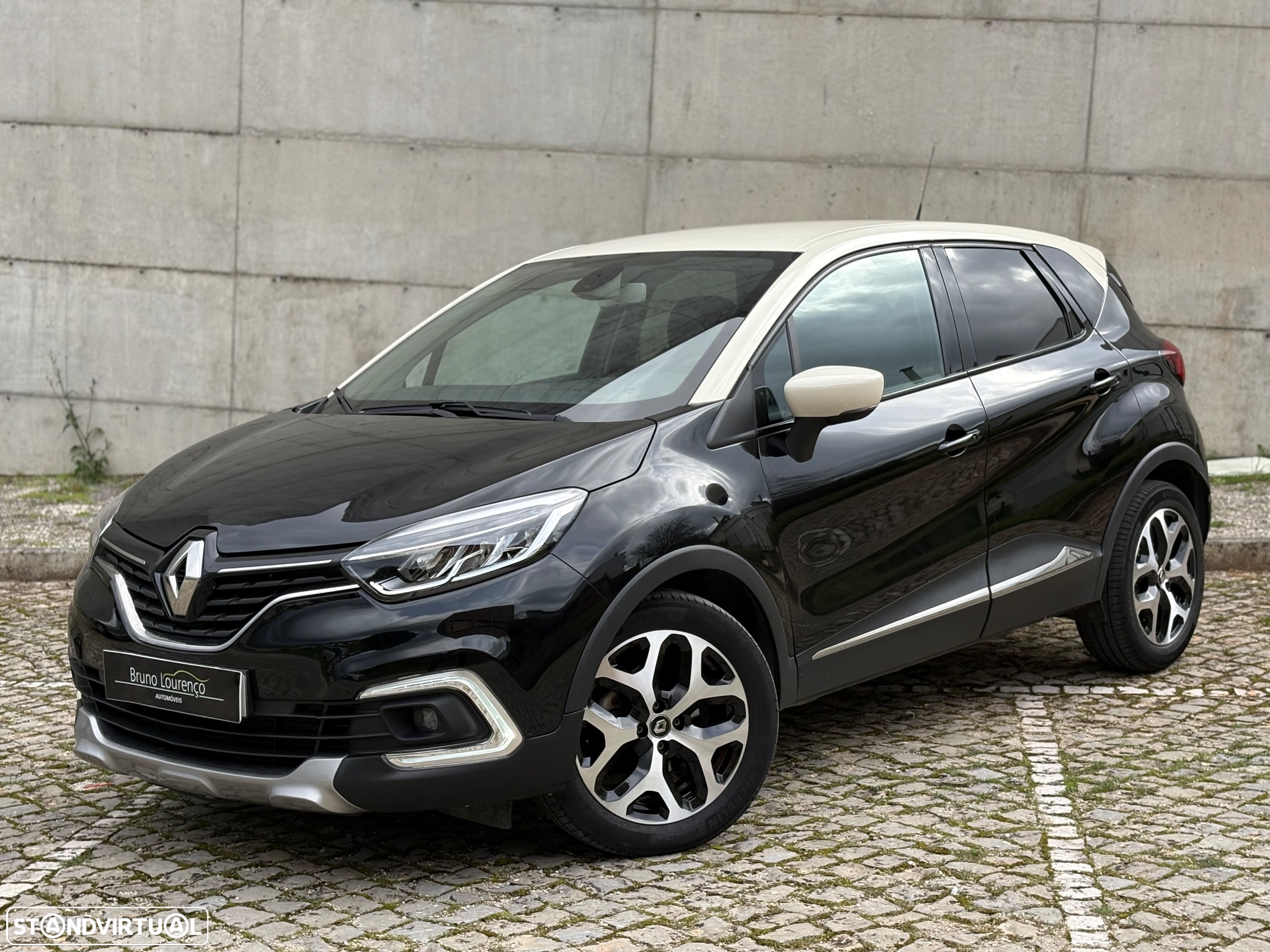 Renault Captur 1.5 dCi Exclusive - 3