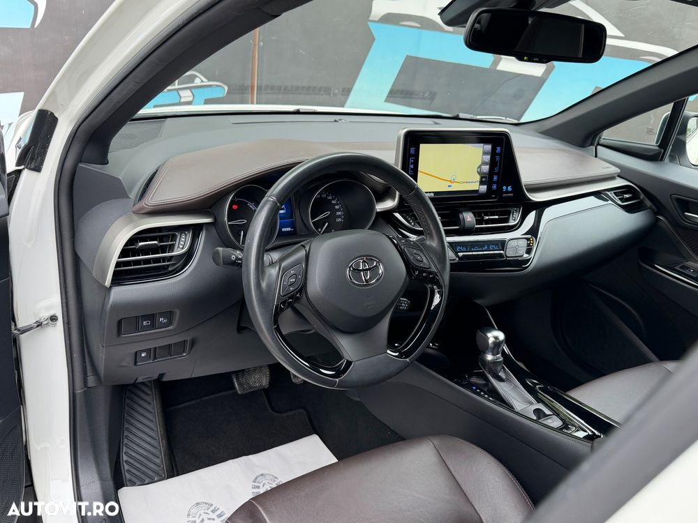 Toyota C-HR Lounge - 13