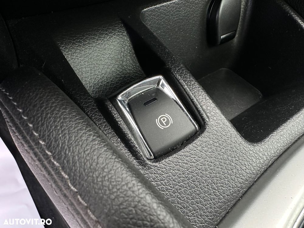 Nissan Qashqai 1.6 DCI Start/Stop 4X4-i Tekna - 29