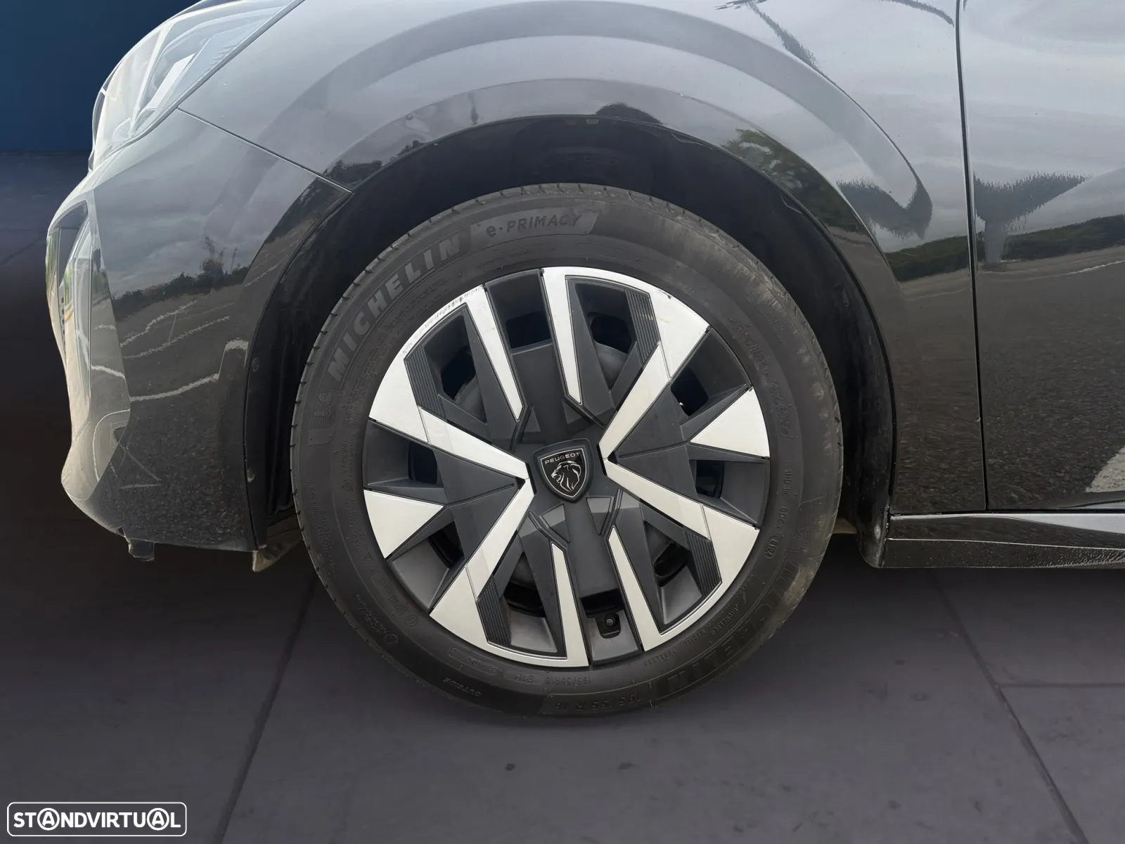 Peugeot 208 1.2 PureTech Active - 25