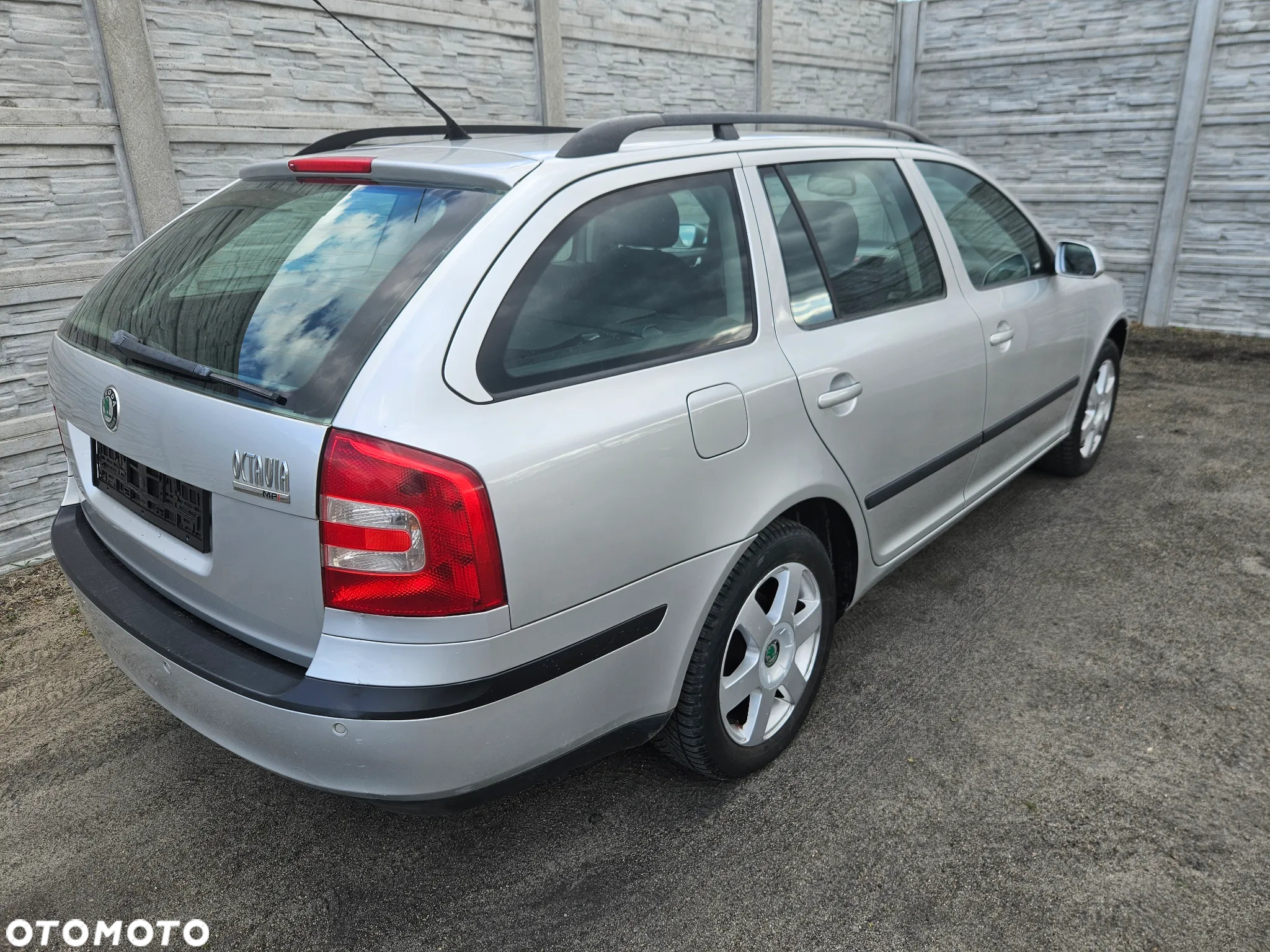 Skoda Octavia Combi 1.6 Elegance - 6