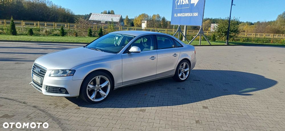 Audi A4 Limousine - 1
