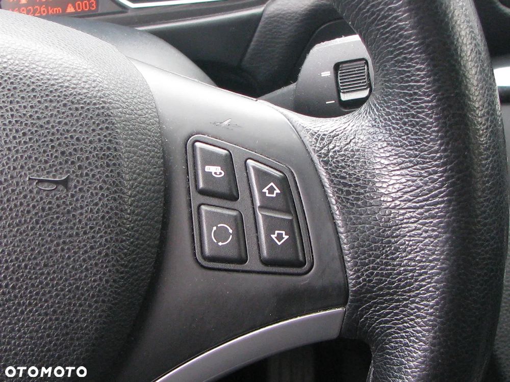 BMW Seria 1 118d DPF - 20