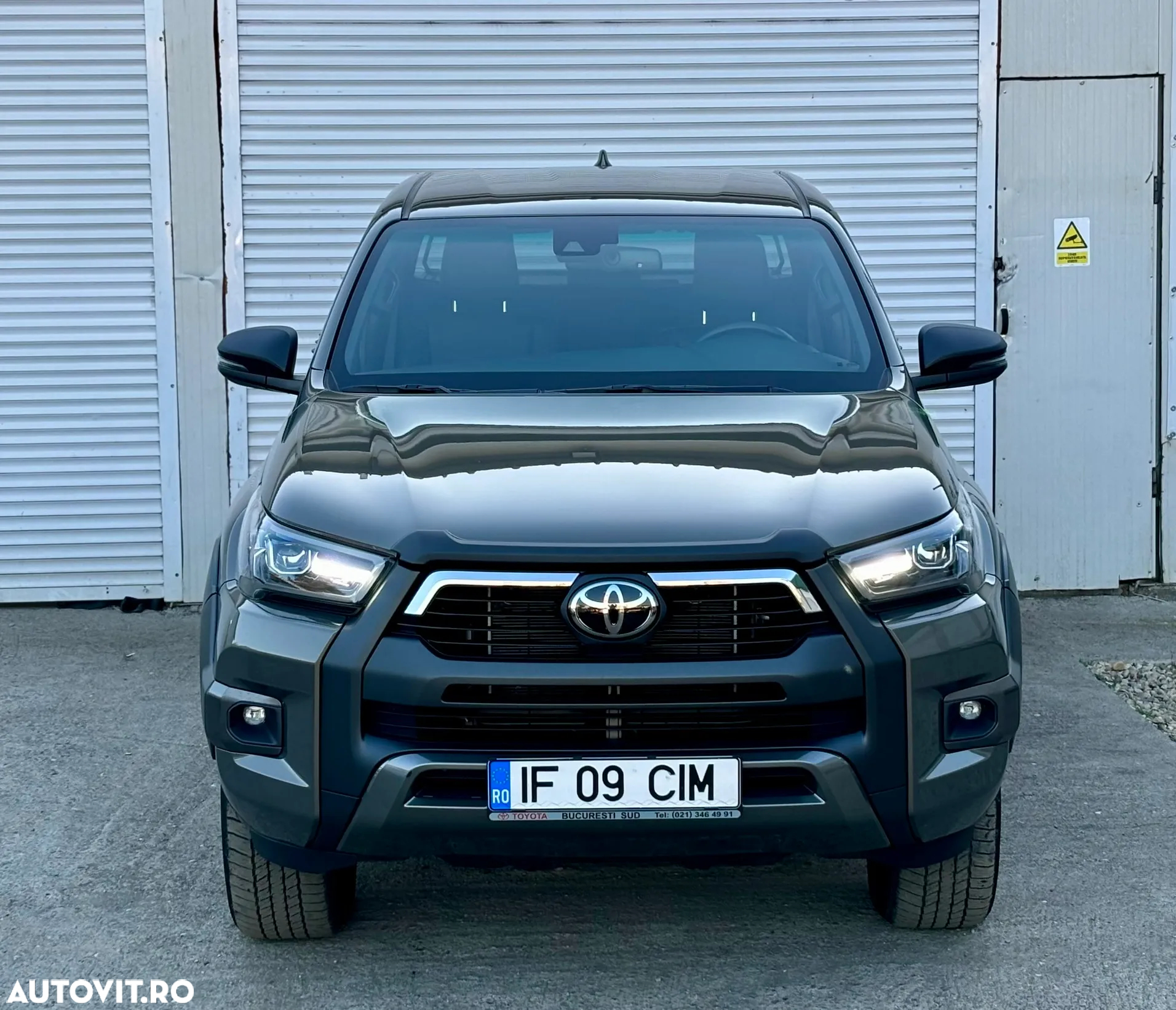 Toyota Hilux 2.8D 204CP 4x4 Double Cab AT Invincible - 6