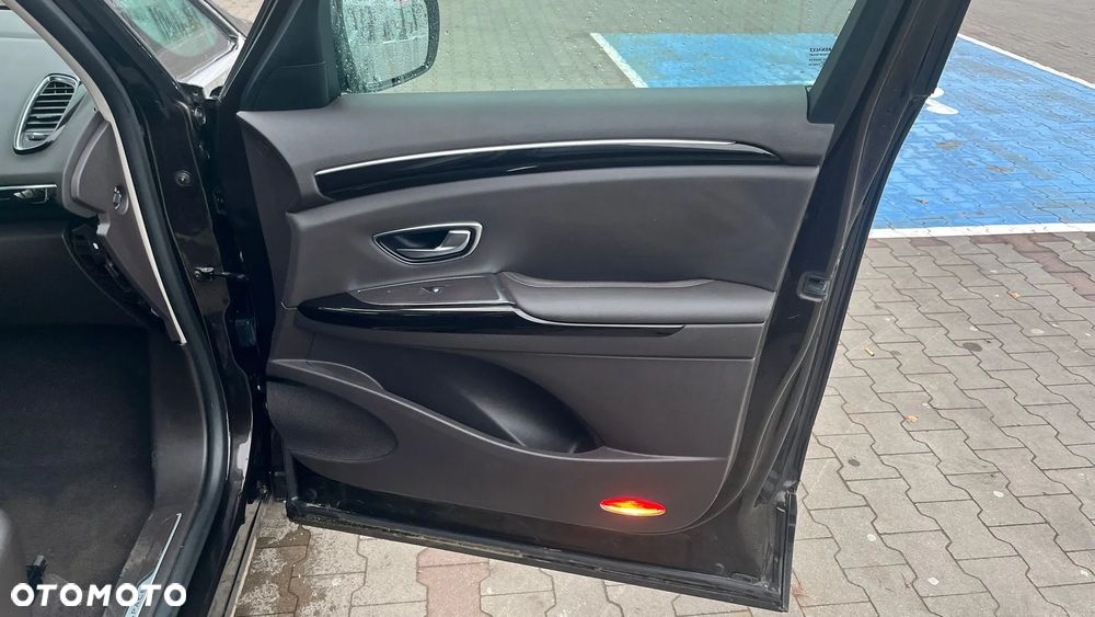 Renault Espace 1.6 dCi Energy Magnetic EDC - 12