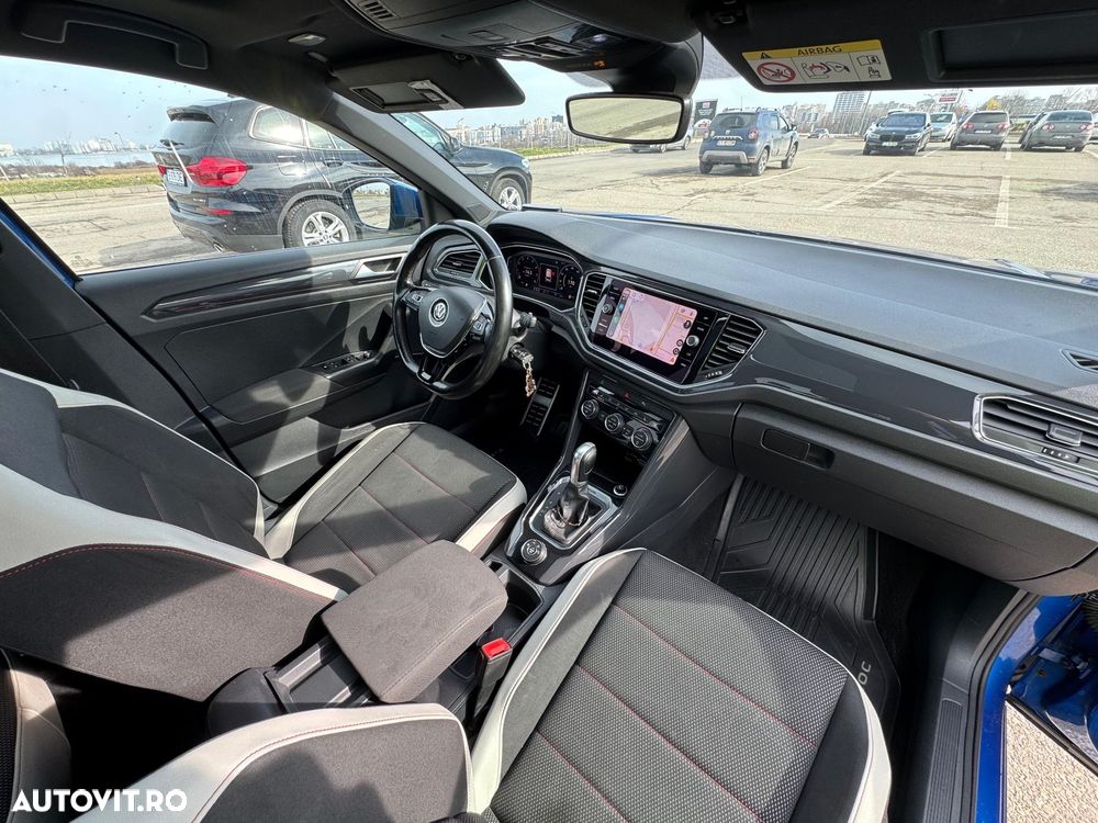 Volkswagen T-Roc - 11