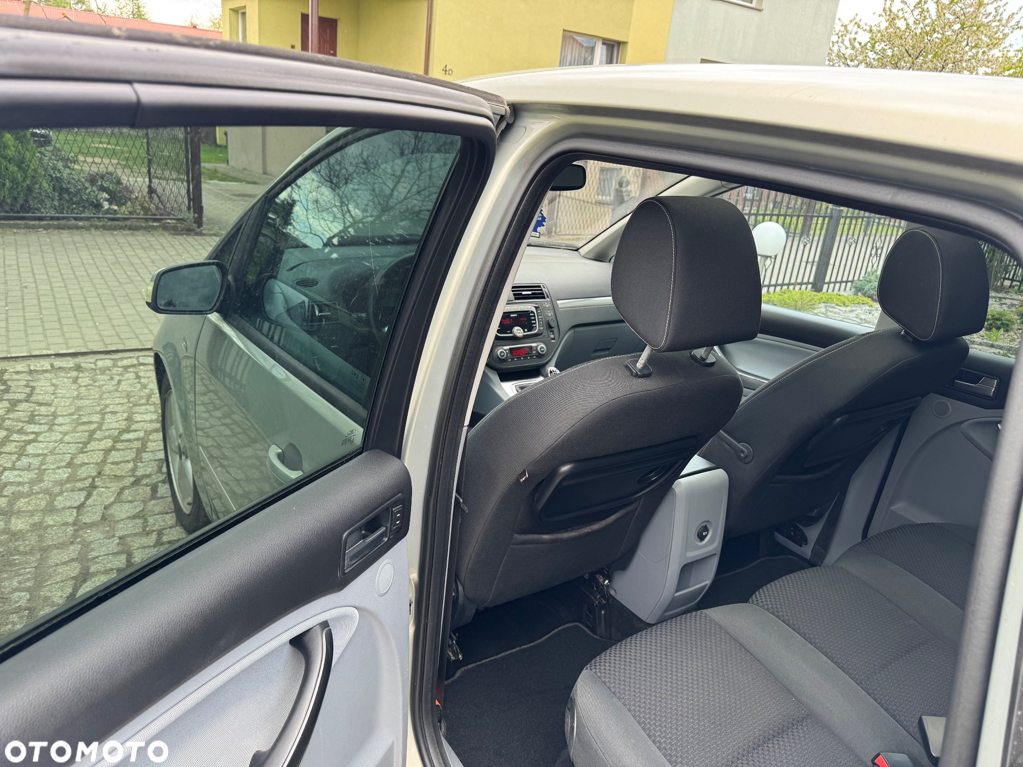 Ford C-MAX 1.6 TDCi DPF Titanium - 16