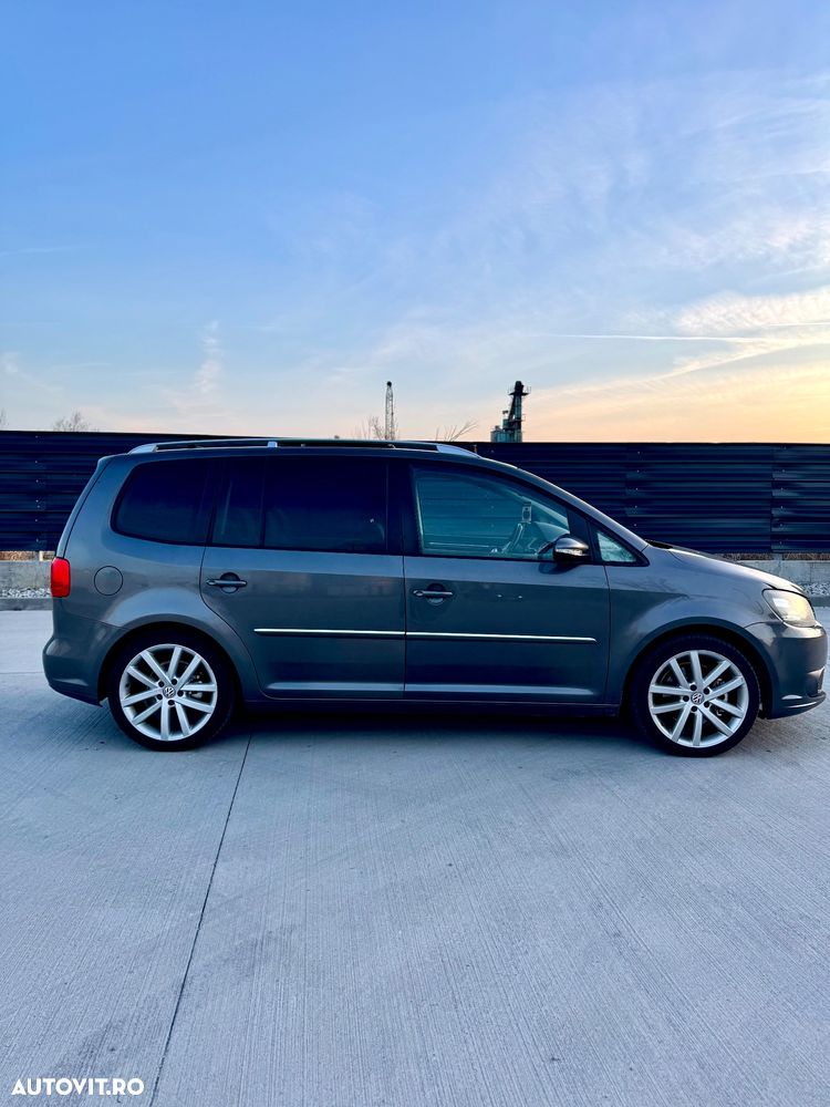 Volkswagen Touran 2.0 TDI DPF Highline DSG - 4