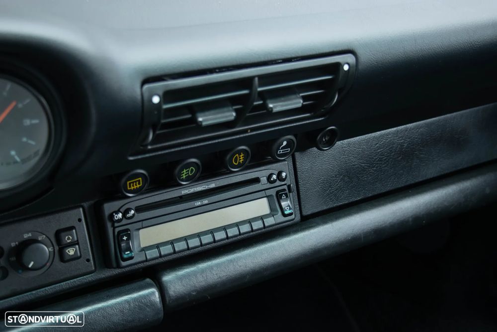 Porsche 911 (964) Coupé 3.6 Carrera 4 - 32