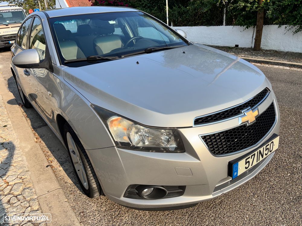 Chevrolet Cruze 1.6 LS - 2