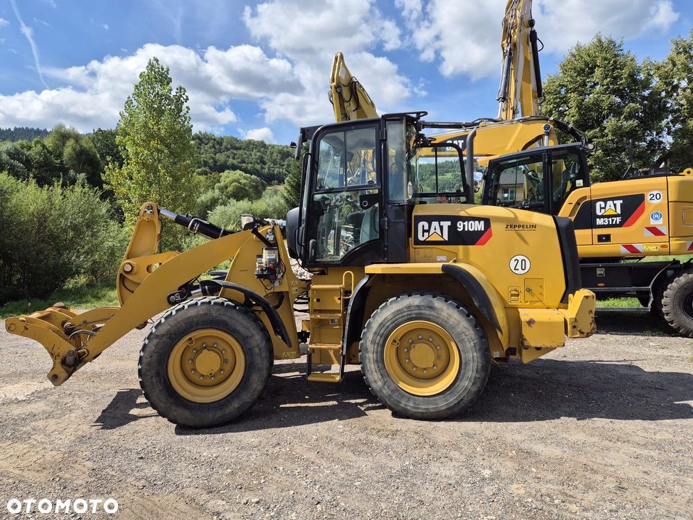 Caterpillar CAT 910M 914 Przebieg 3300h