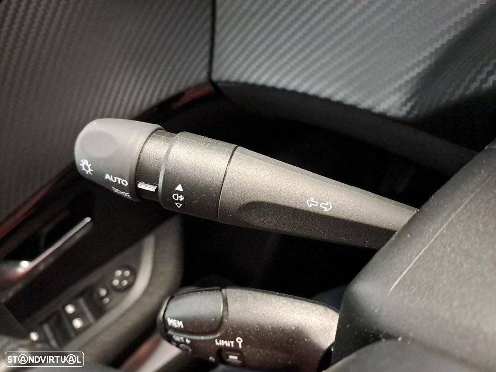 Peugeot 208 1.2 PureTech Style - 14