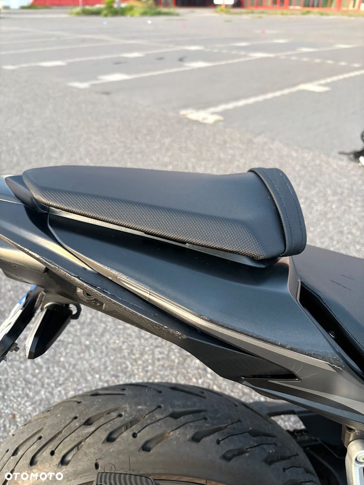 Honda CBR - 12
