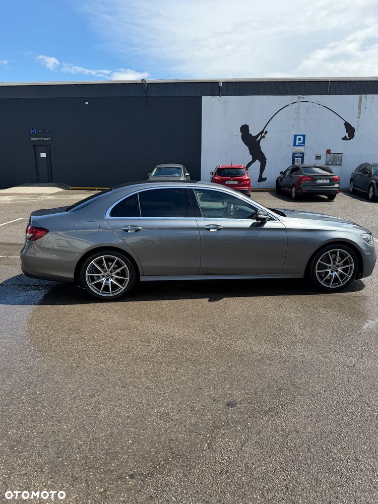 Mercedes-Benz Klasa E 220 d 4-Matic AMG - 4