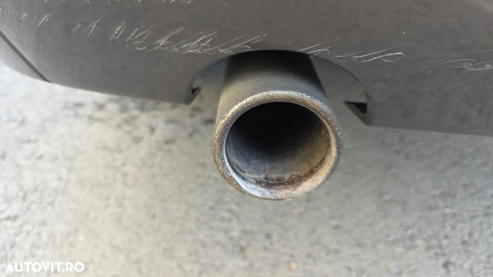 BMW Seria 3 318d - 13