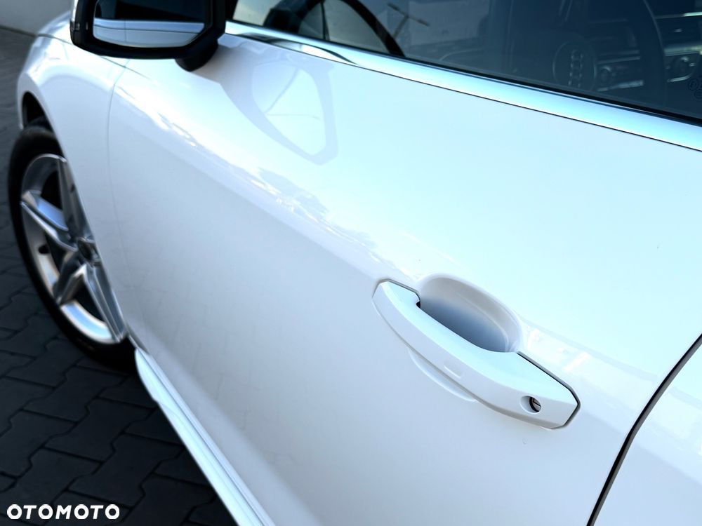 Audi A4 Avant 40 TFSI Sport S tronic - 9