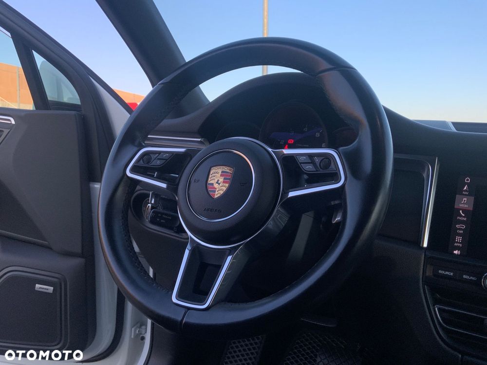 Porsche Macan - 9