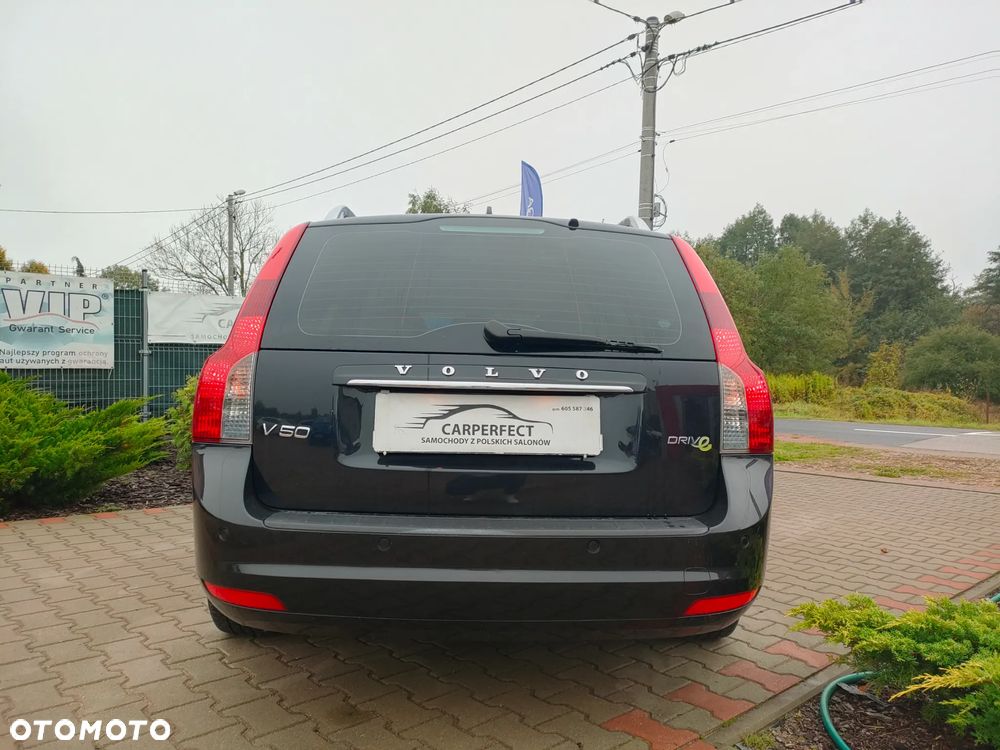 Volvo V50 D2 Momentum - 10