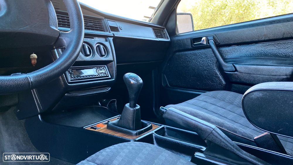 Mercedes-Benz W201 (1982-1993) 190 E 1.8 - 10