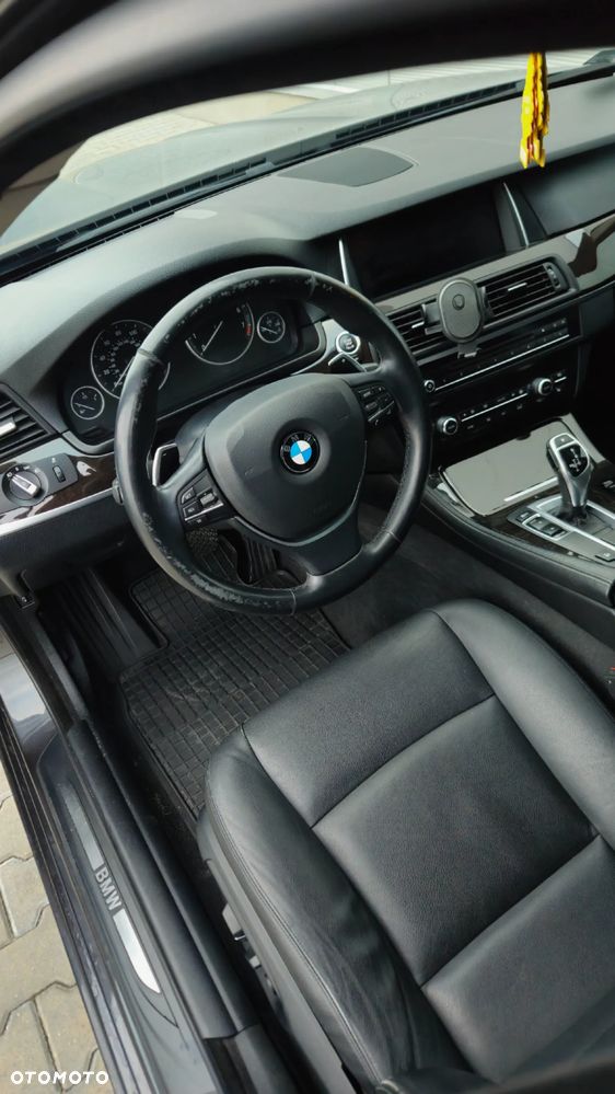 BMW Seria 5 528i xDrive - 5