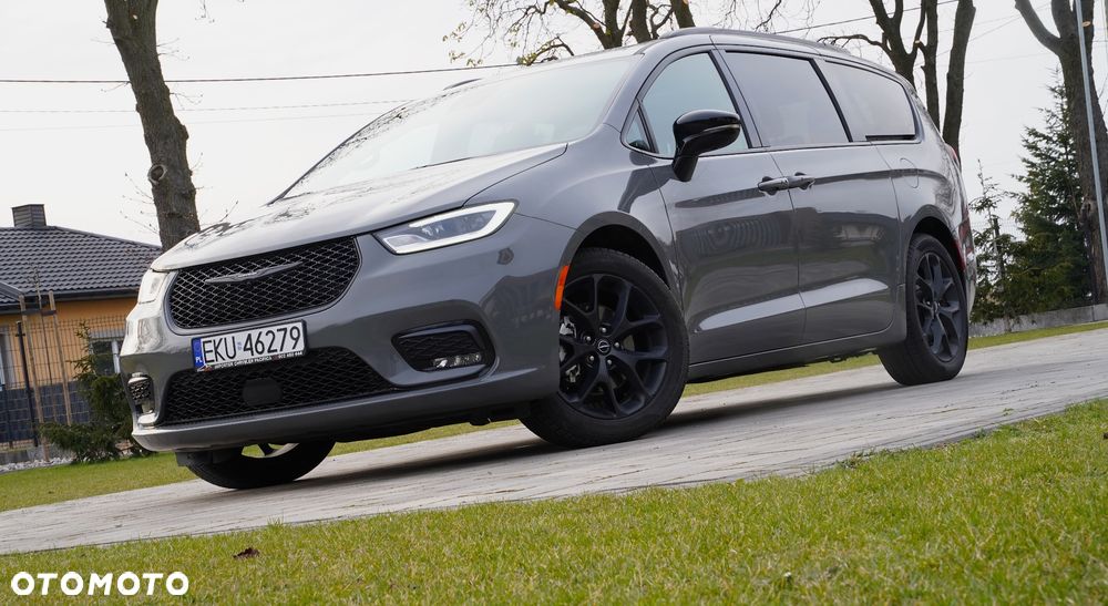 Chrysler Pacifica - 14