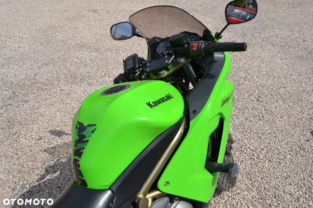 Kawasaki ER - 14
