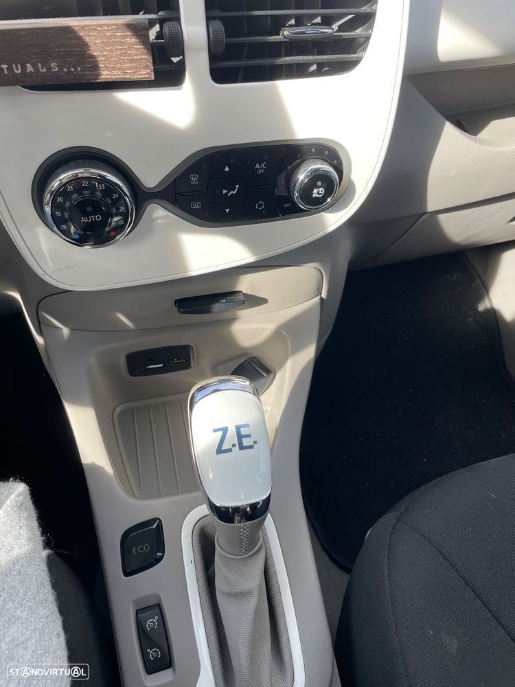 Renault Zoe (c/ Bateria) 22 kwh Life - 4