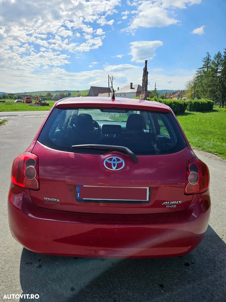 Toyota Auris 1.4 D-4D Luna - 3
