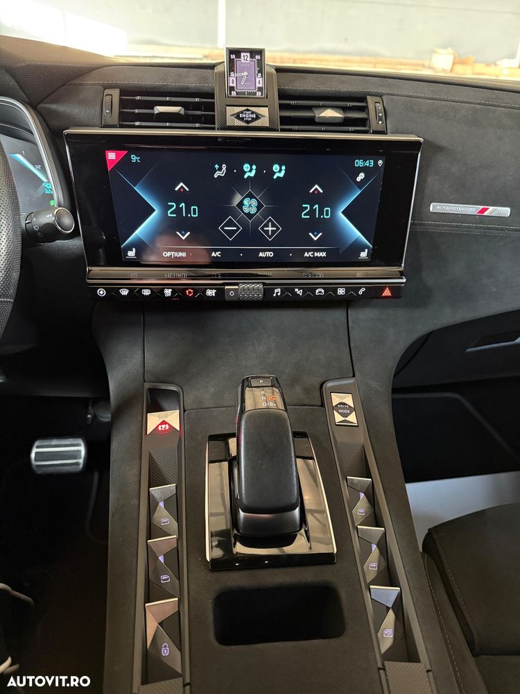 DS Automobiles DS 7 Crossback 1.6 PHeV FWD 225 EAT8 PERFORMANCE LINE + - 37