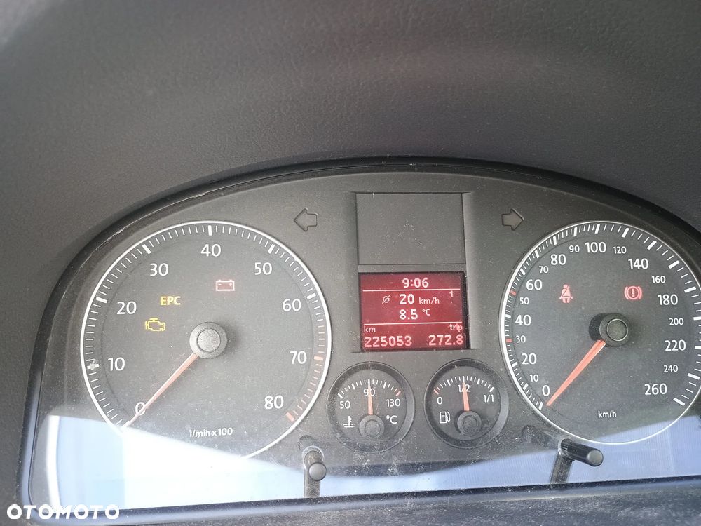 Volkswagen Touran 1.6 Q-Line - 3