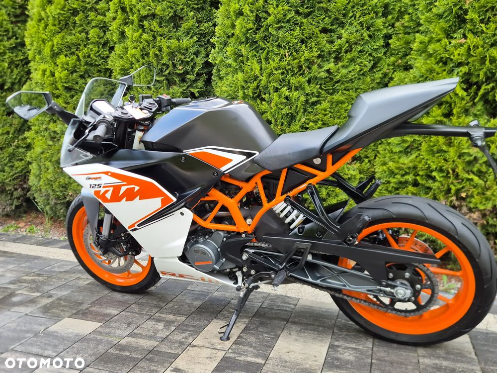 KTM RC 125 - 6