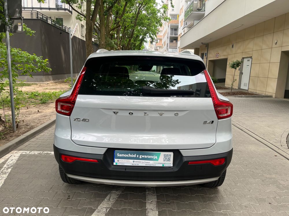 Volvo XC 40 B4 B AWD Geartronic Inscription - 5