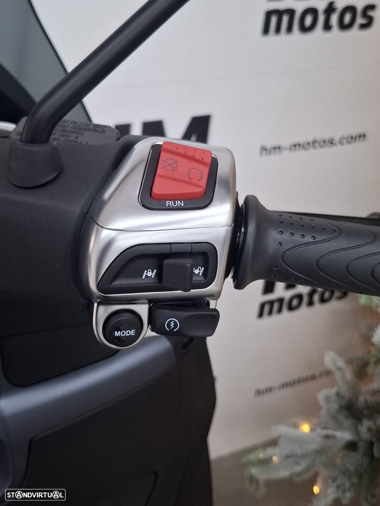 Piaggio MP3 300 HPE - GARANTIA DE FABRICA - 8